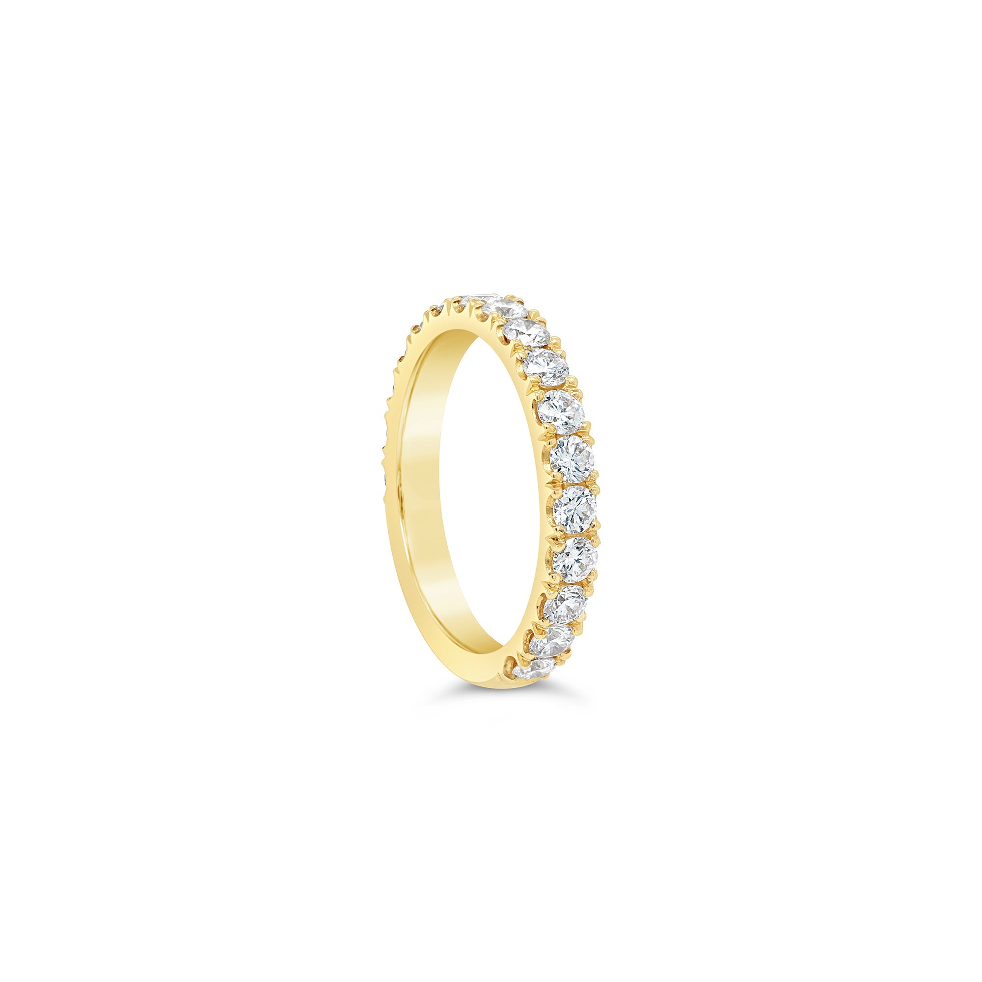Diamond band yellow gold