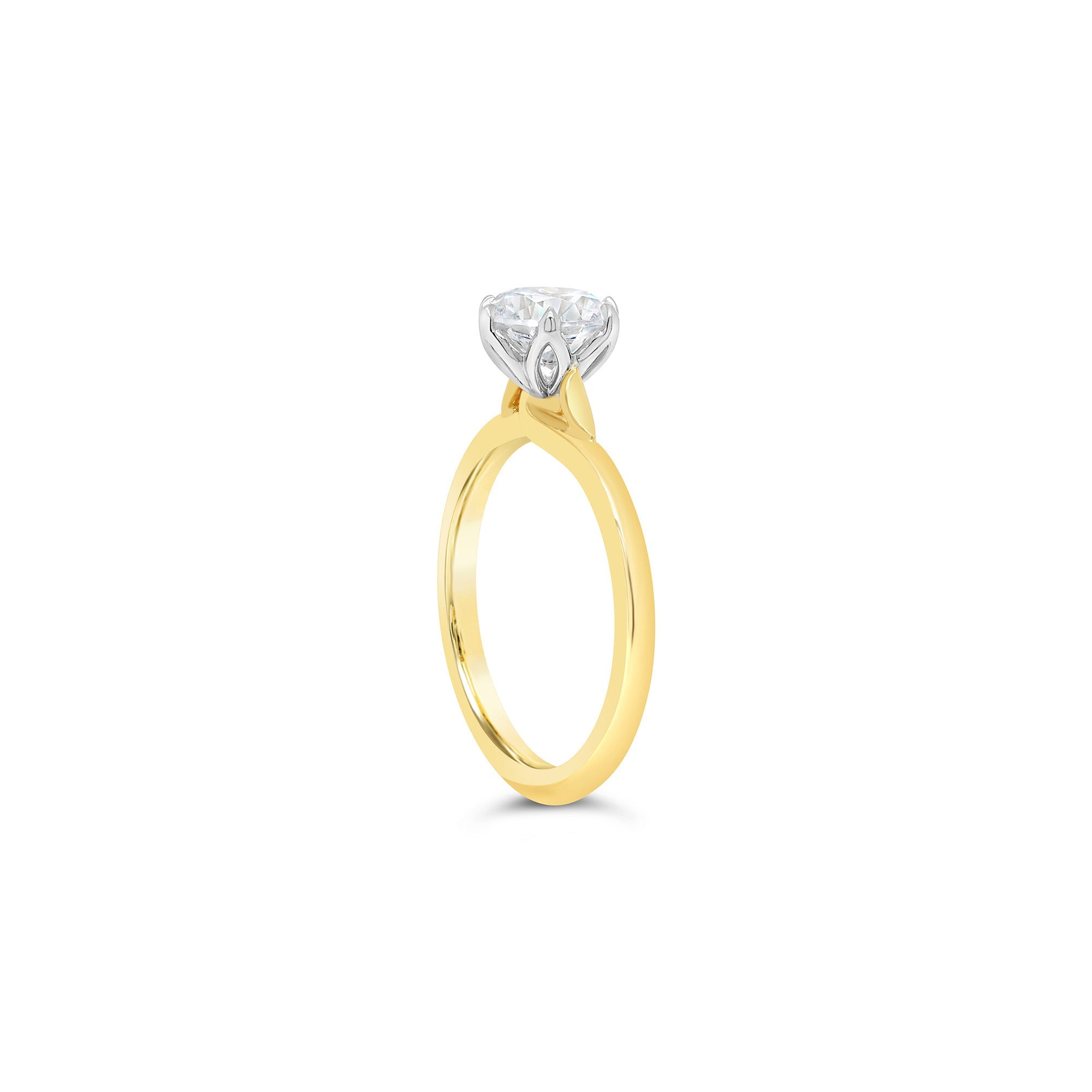 Round Brilliant Cut Diamond Solitaire Engagement Ring Yellow Gold