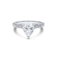Pear Cut Engagement Rings