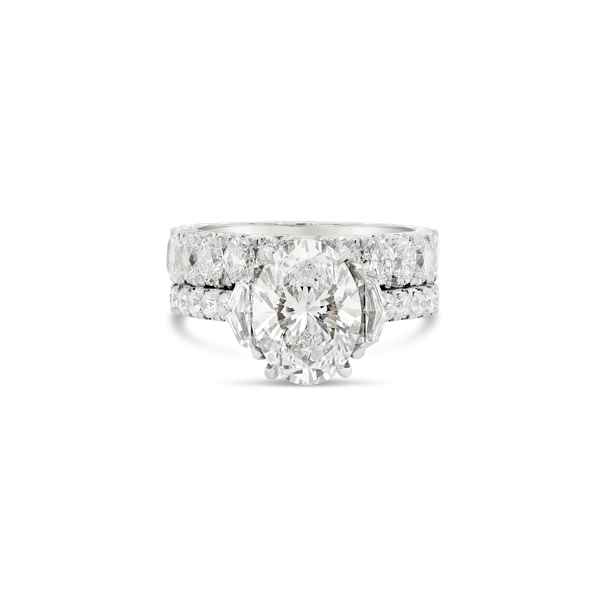 Oval Diamond Wedding Ring Platinum