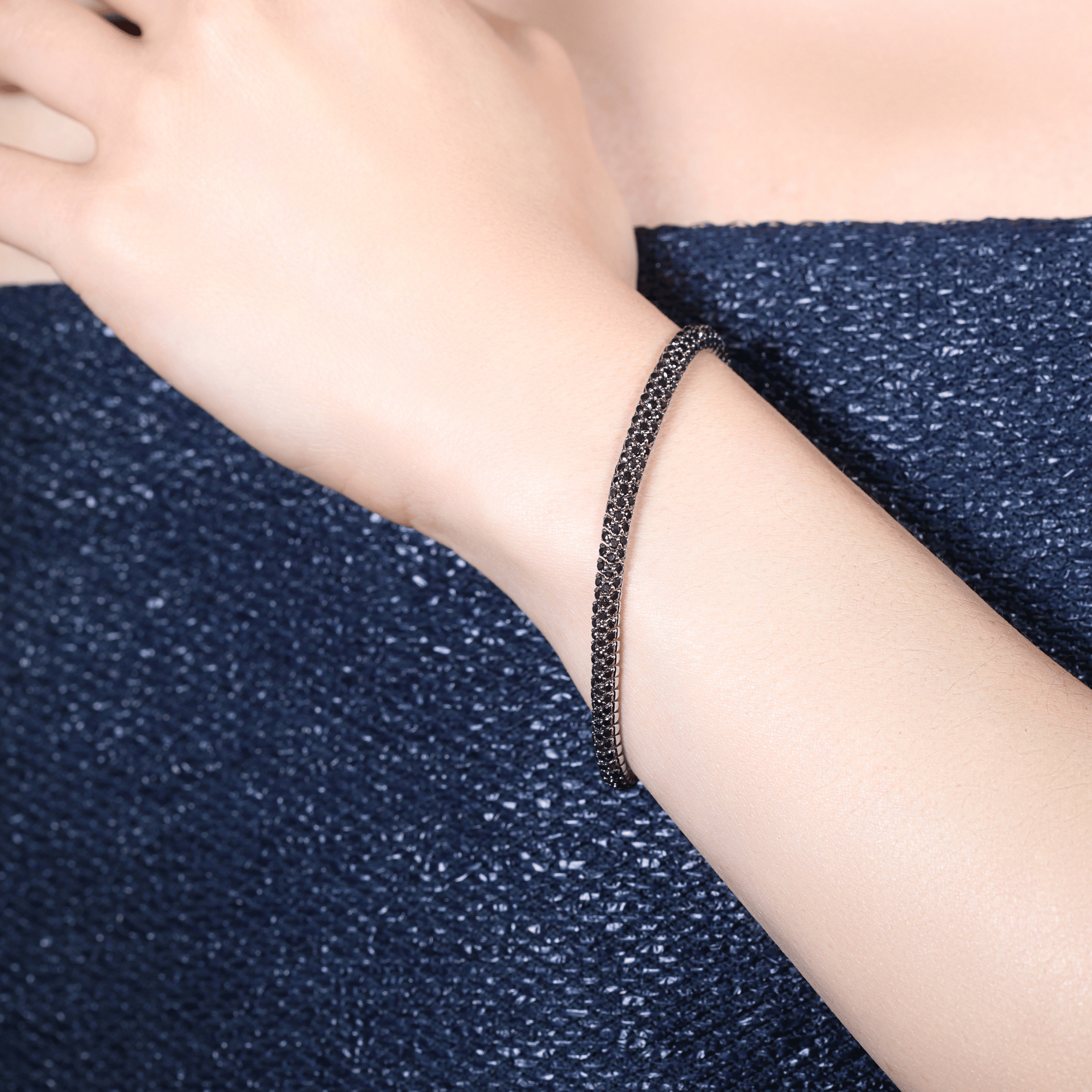G3575_Flexible Black Diamond Chevron Tennis Bracelet