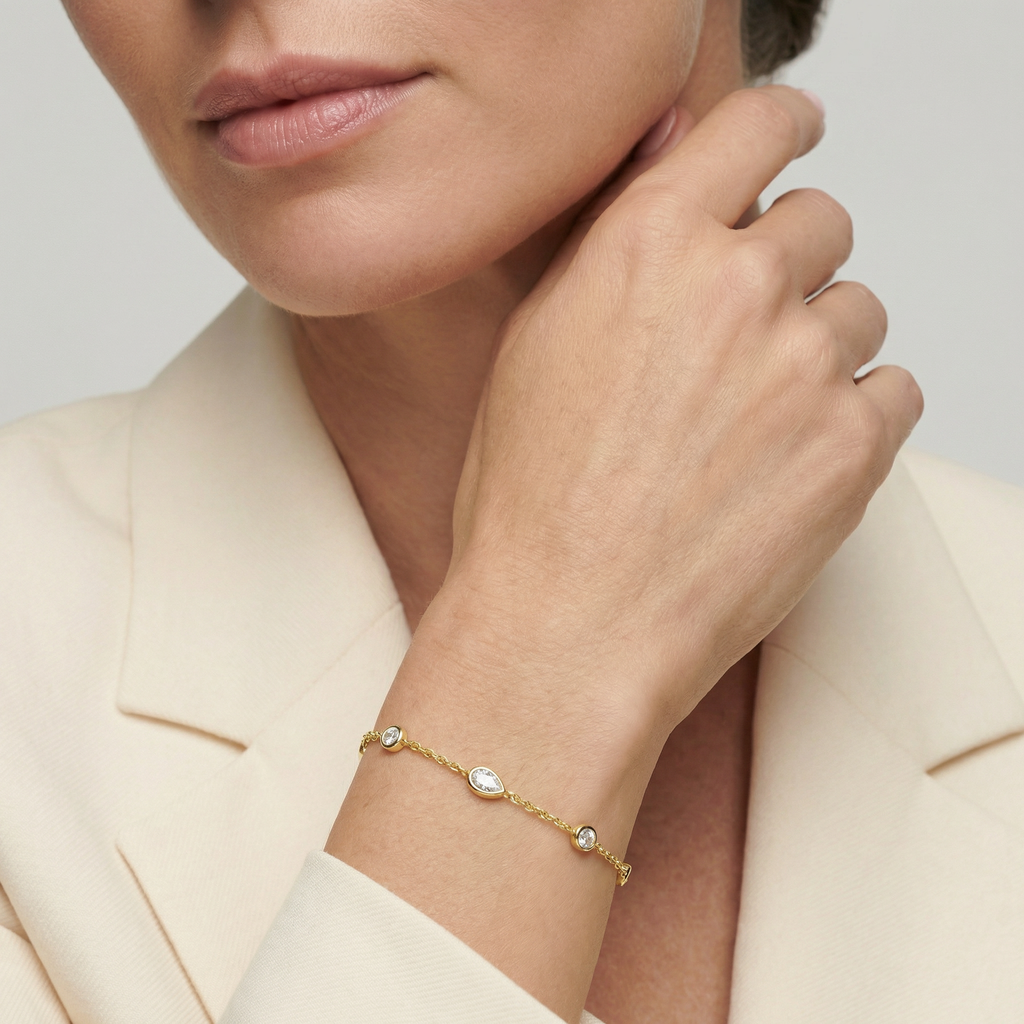 Indra Mixed-Cut Six Diamond Bracelet - 18ct Yellow Gold