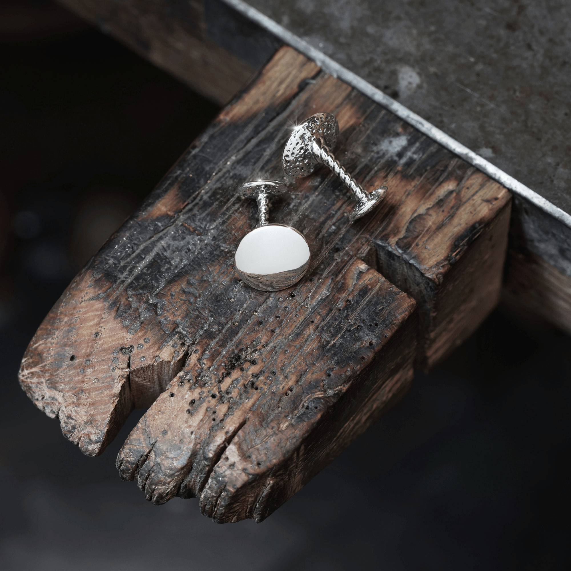 Round Shaped Polished & Lavastone Effect Cufflinks