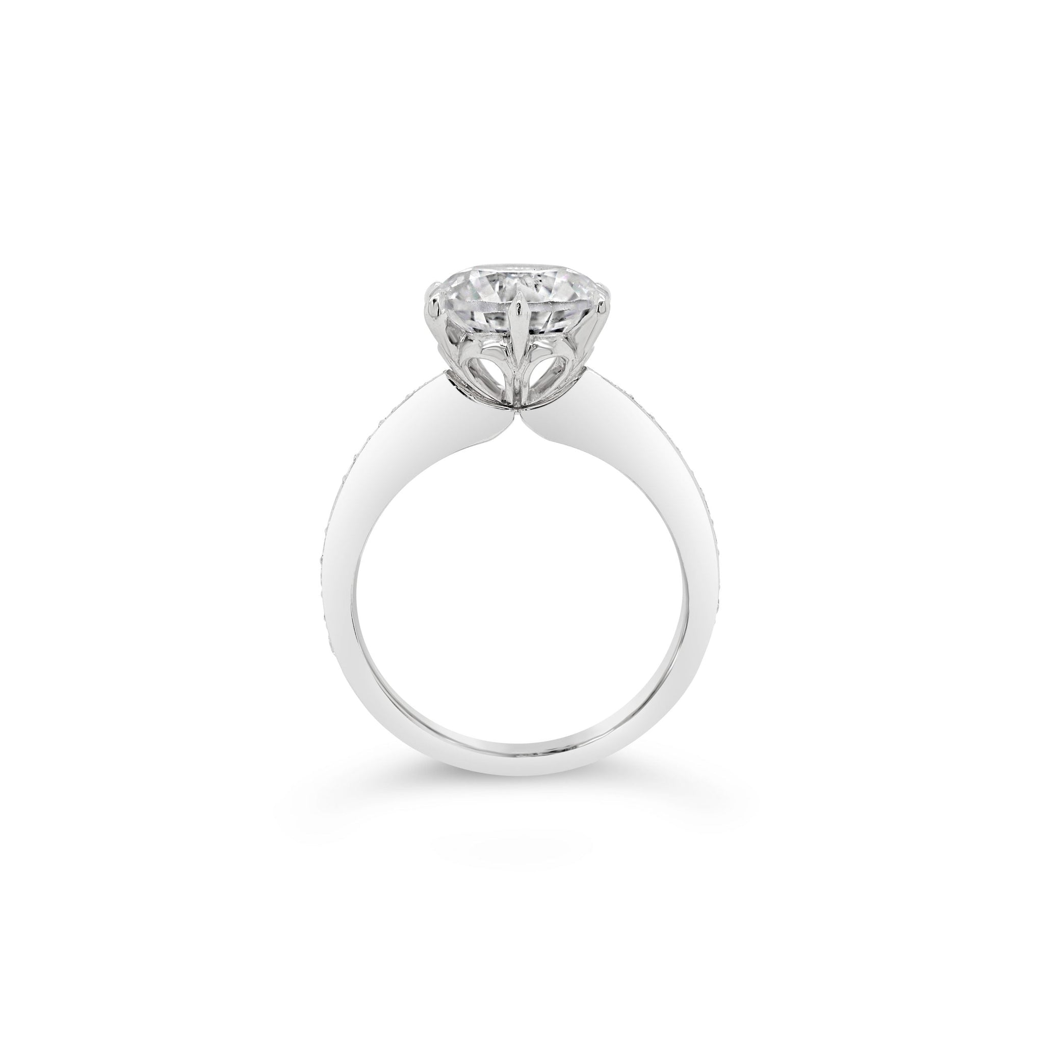 Round Brilliant Cut Diamond Engagement Ring tapered diamond band