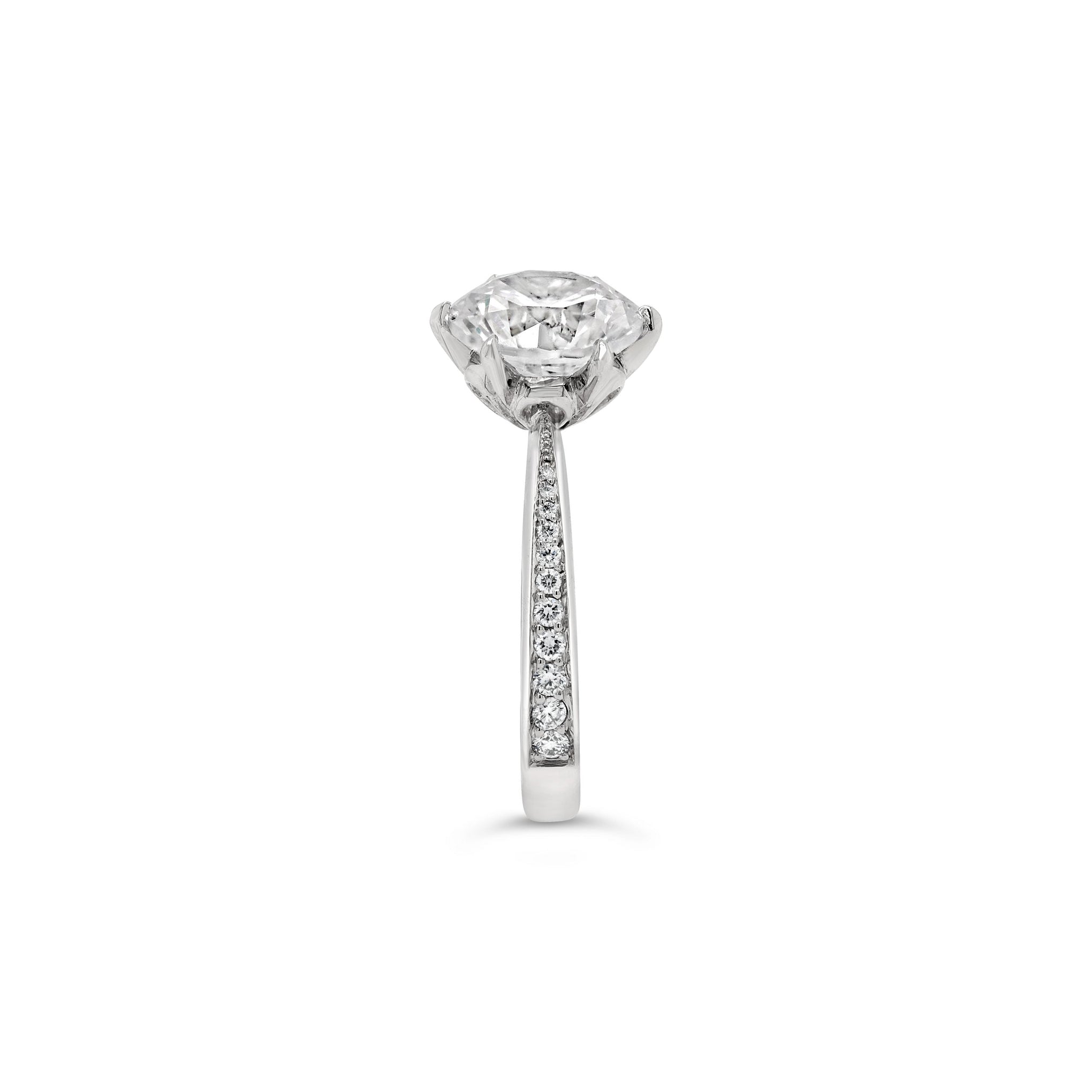 Round Brilliant Cut Diamond Engagement Ring tapered diamond band