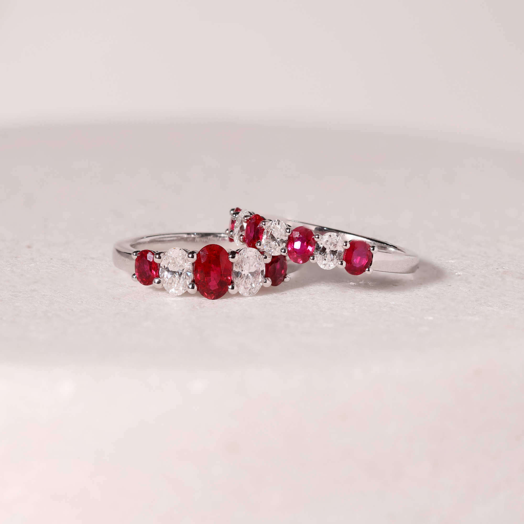 Graduating Oval Diamond & Ruby Ring