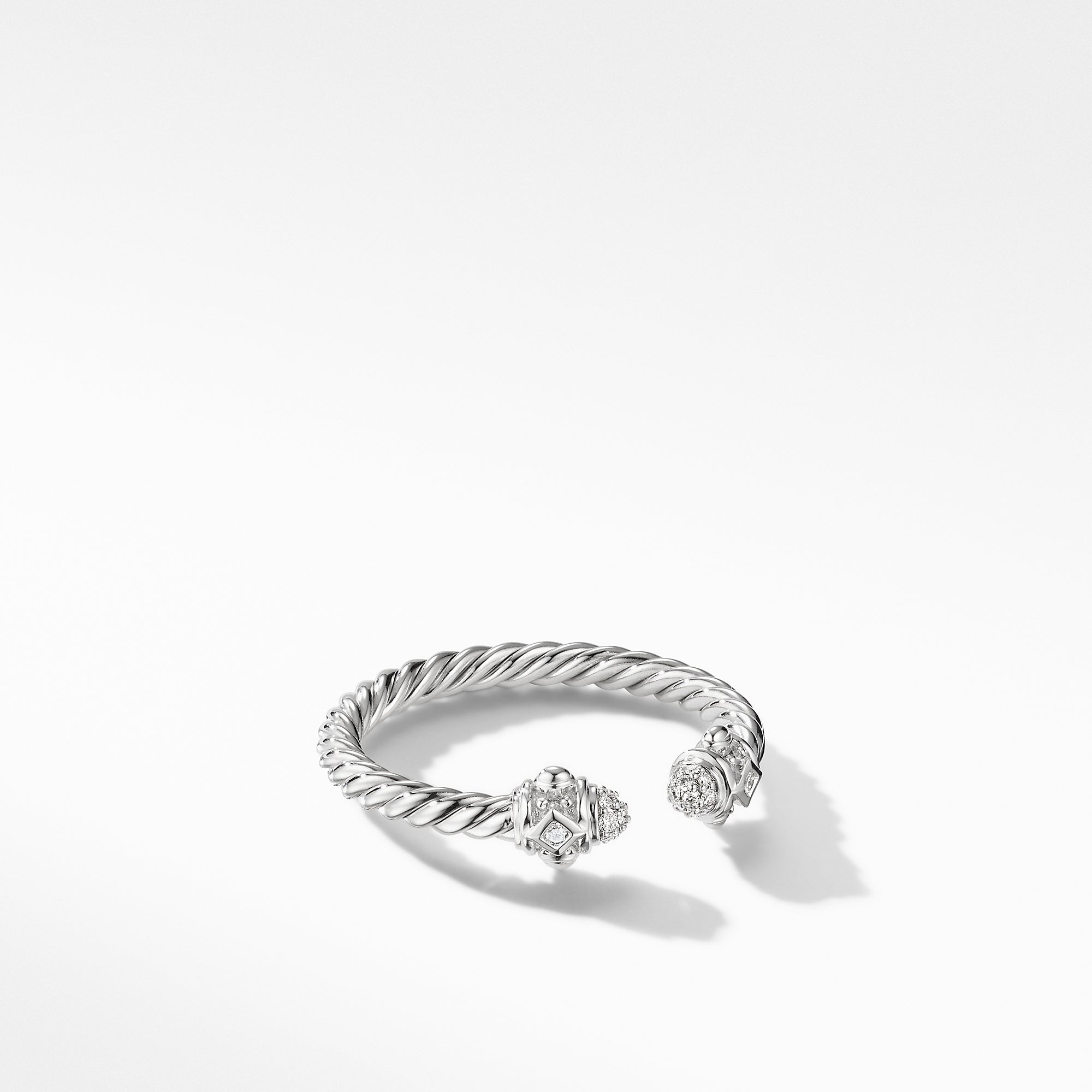 Renaissance Ring in 18K White Gold with Diamonds