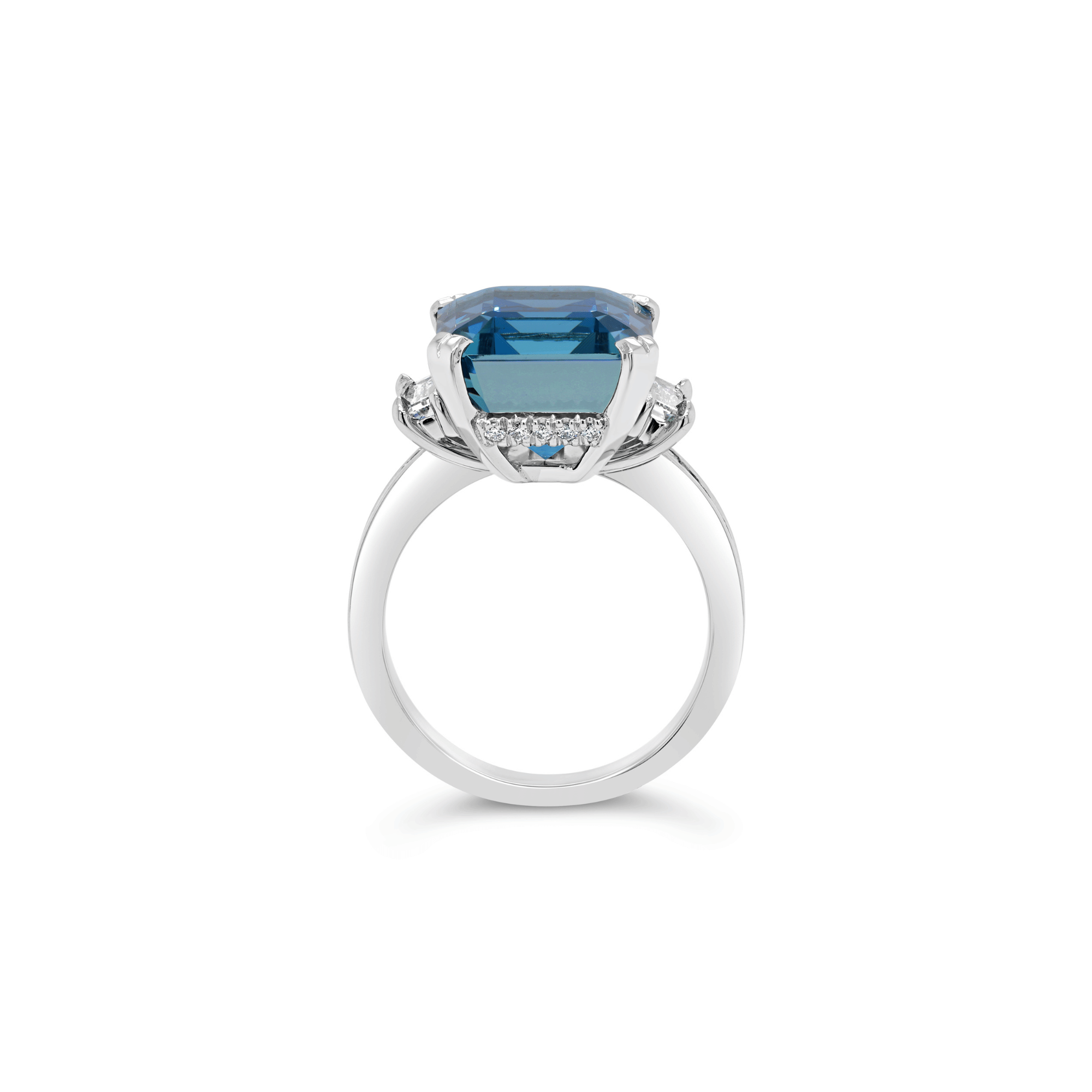 Aquamarine and diamond cocktail ring