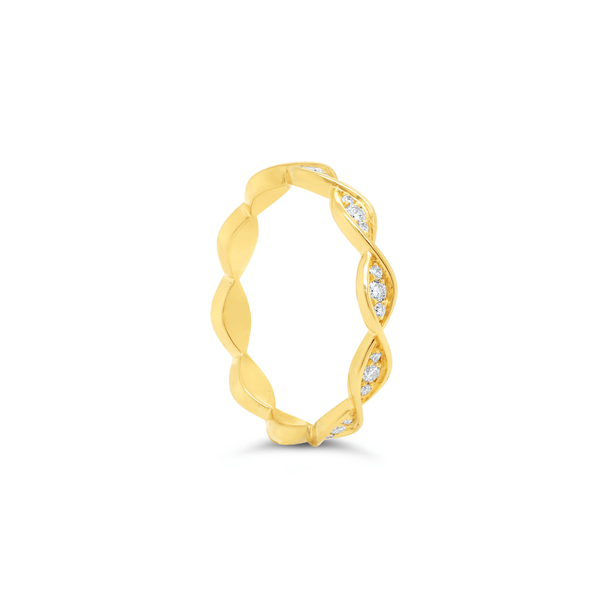 Yellow gold & diamond ring