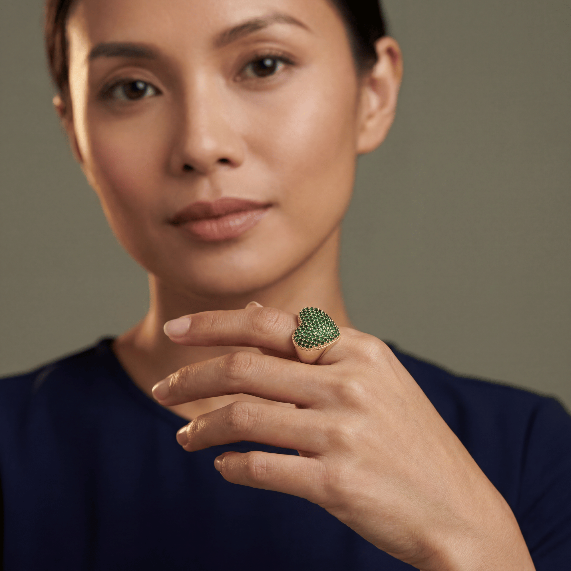 Green Tsavorite Garnet Heart Ring 18ct Yellow Gold