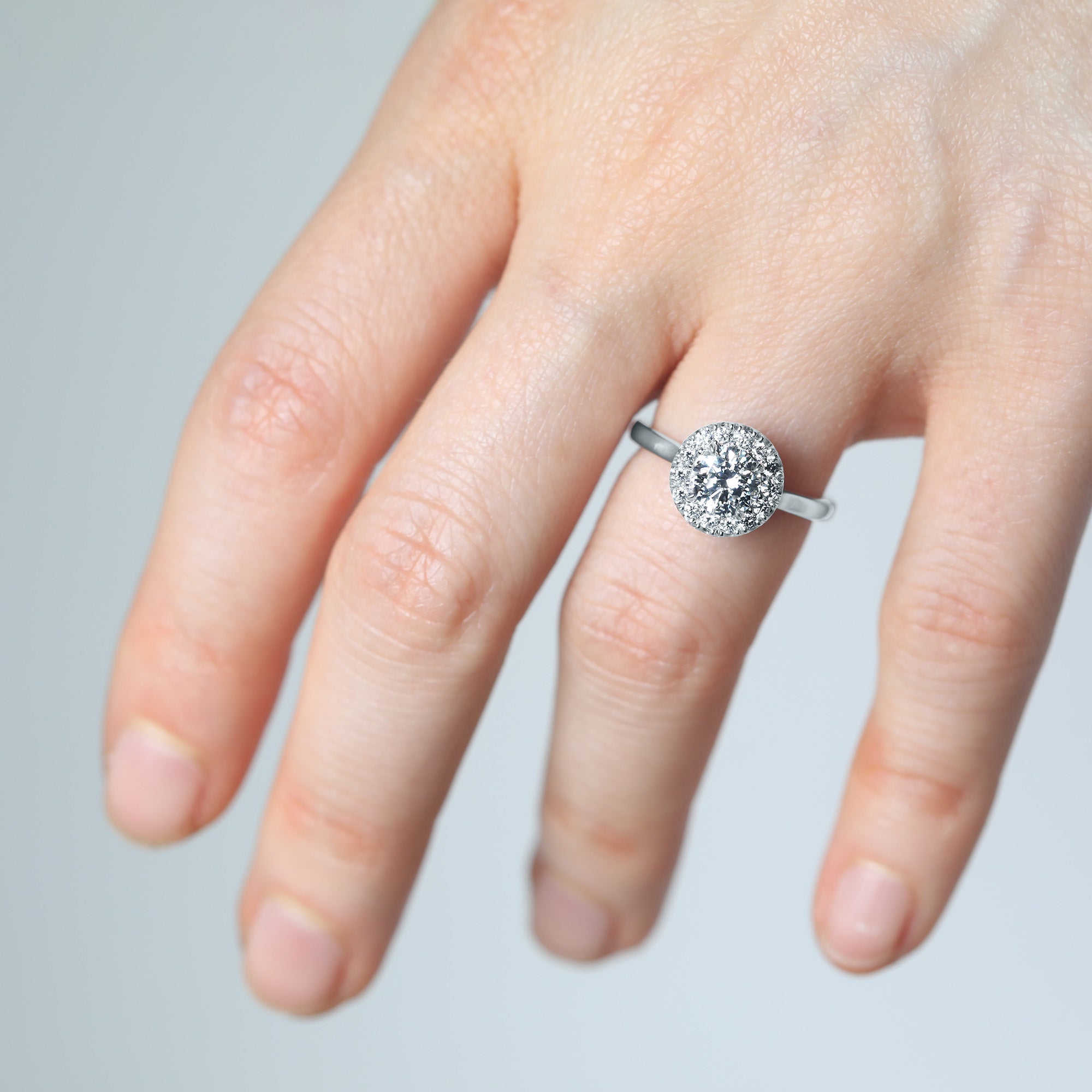 1ct Round Brilliant Cut Halo Engagement Ring White Gold