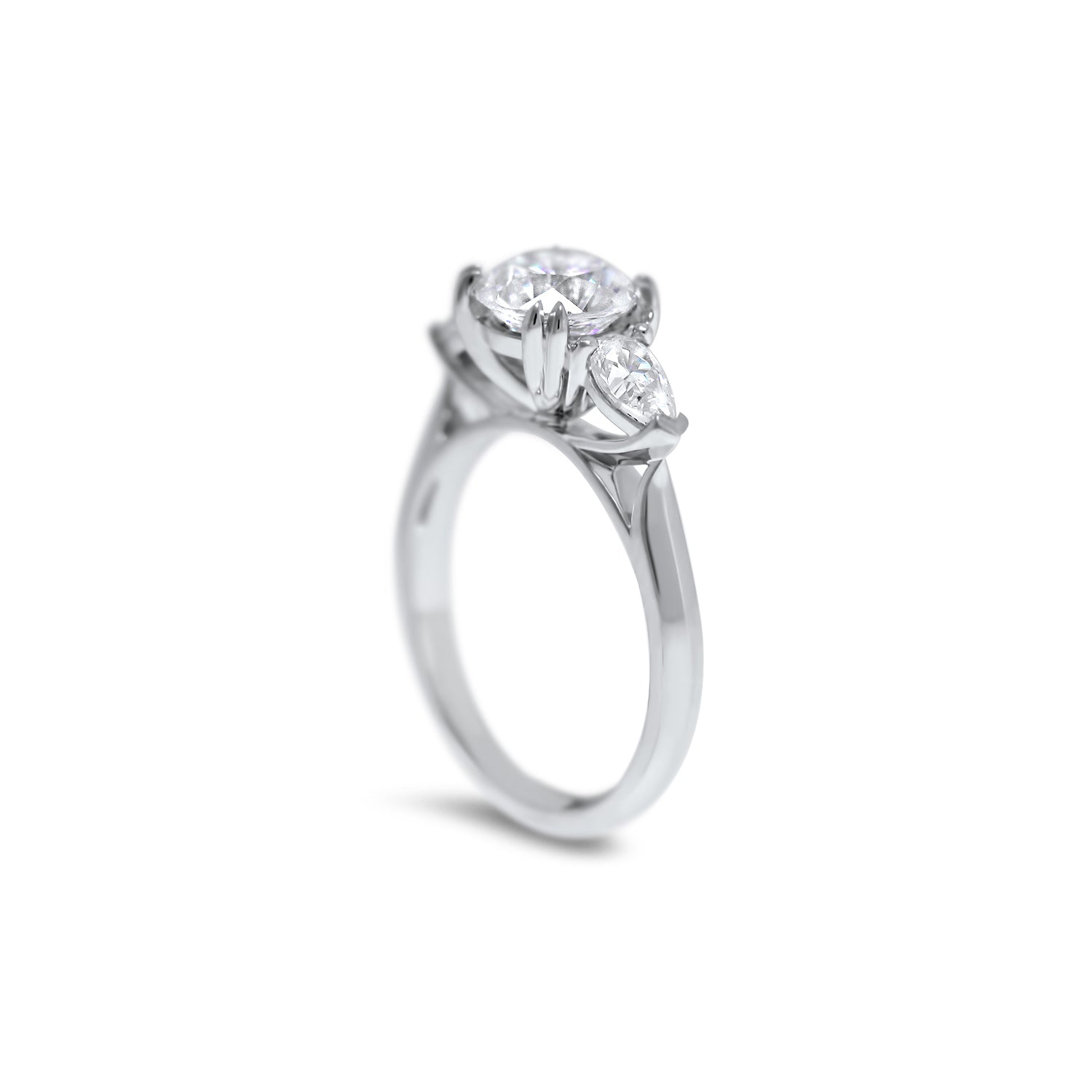round brilliant diamond three stone engagement ring